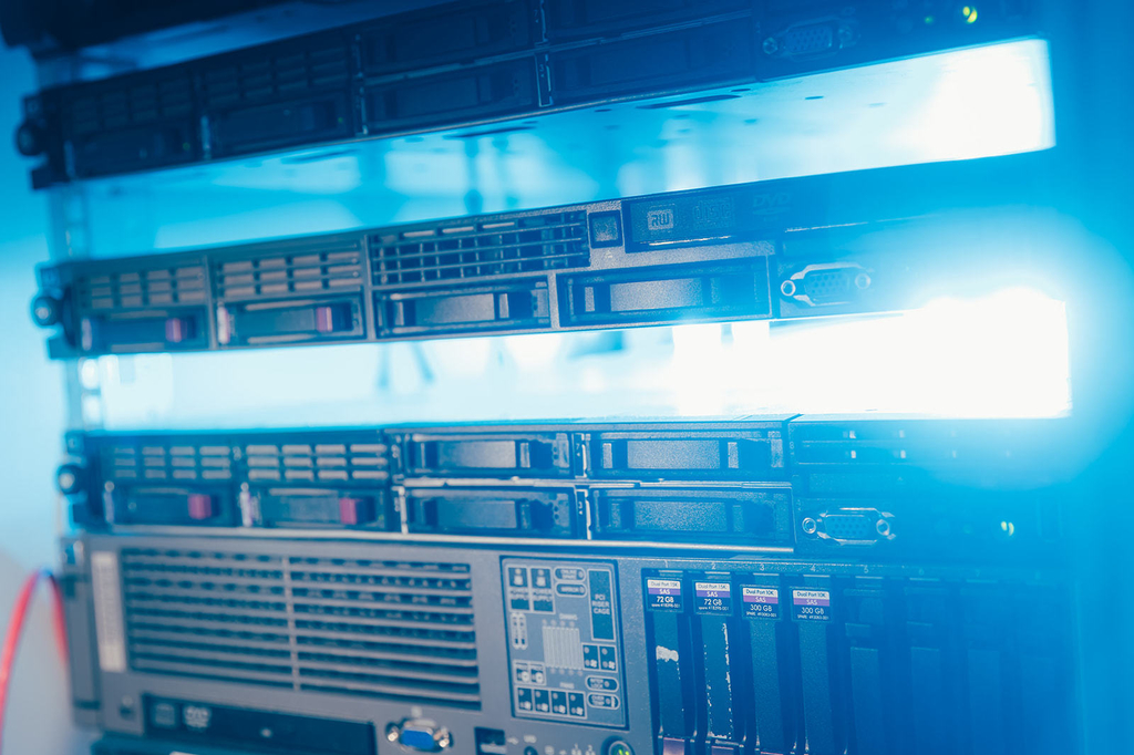 Axxes System, Storage & Virtualisation